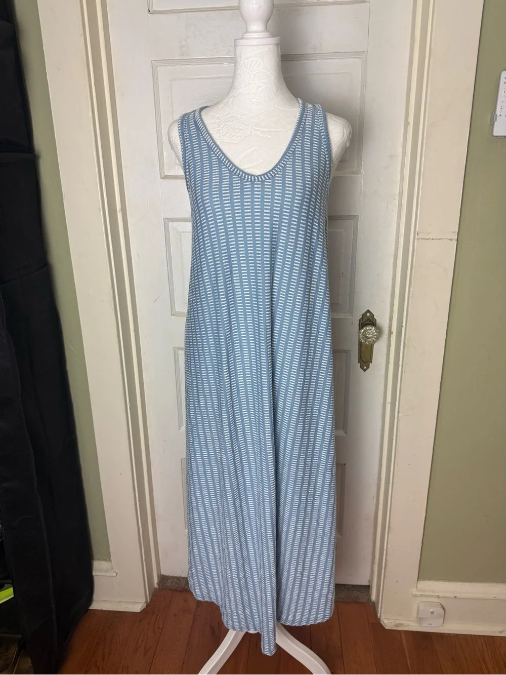 midi boho fall dresses Tie Neck Ruffle Dress earthy and colourful tones Stamped Floral Blues Print Size:15.5 - M coll-the-spring-break-shop